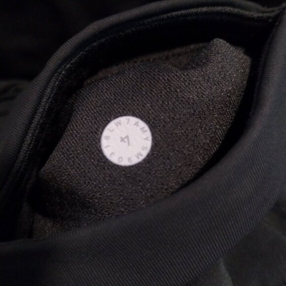 Lululemon Before Dawn Run Shorts Size 4 High-Rise Workout‎ Training - Picture 5 of 6